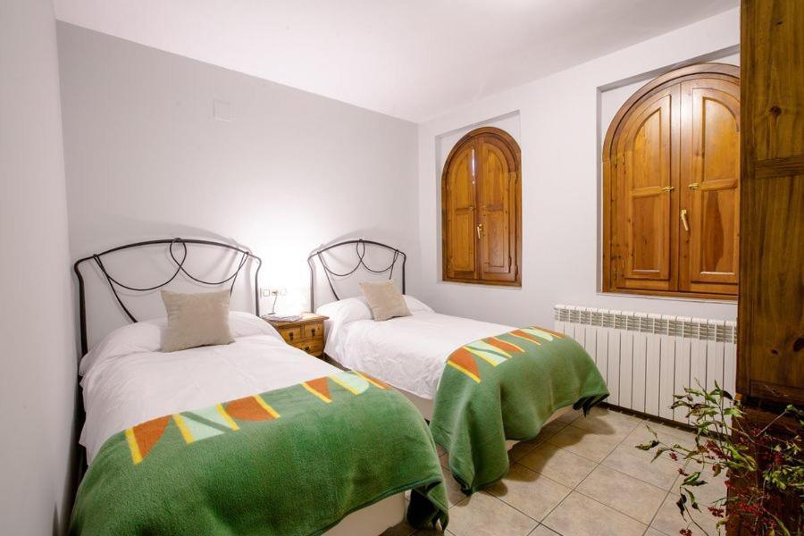 Hostal Antiguo Hospital Linares de Mora Exterior photo