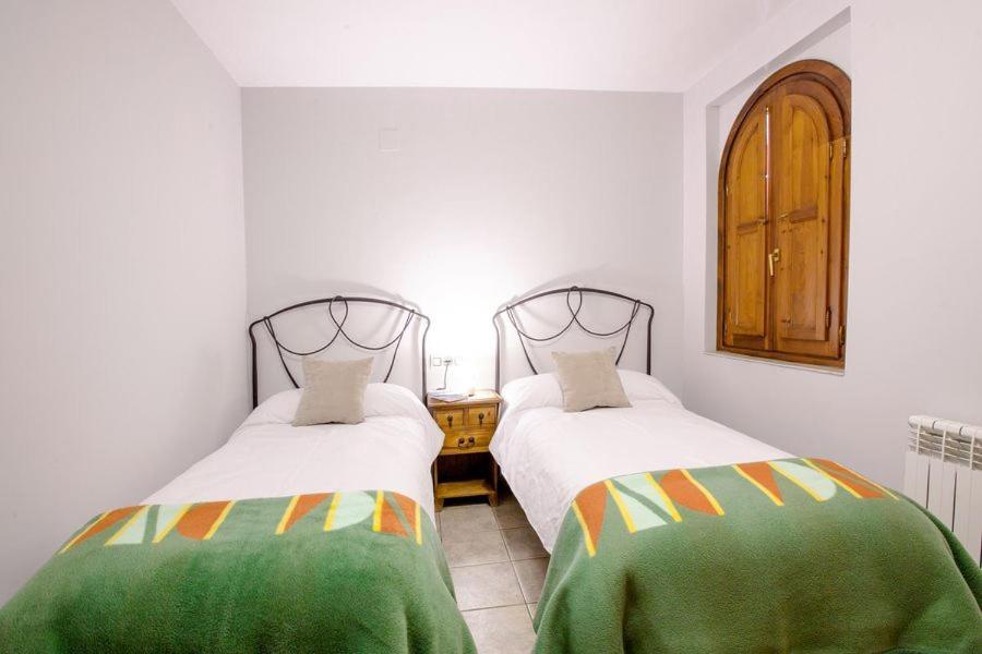 Hostal Antiguo Hospital Linares de Mora Exterior photo