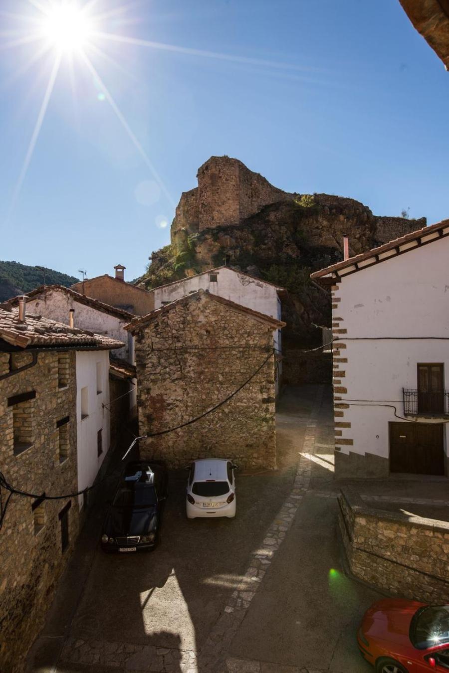 Hostal Antiguo Hospital Linares de Mora Exterior photo