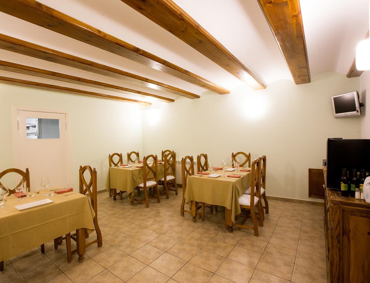 Hostal Antiguo Hospital Linares de Mora Exterior photo